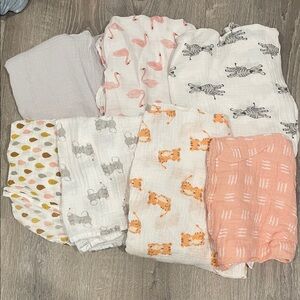 7 Muslin baby blankets